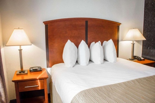 Quality Inn Long Island City - Queensboro Bridge image 20